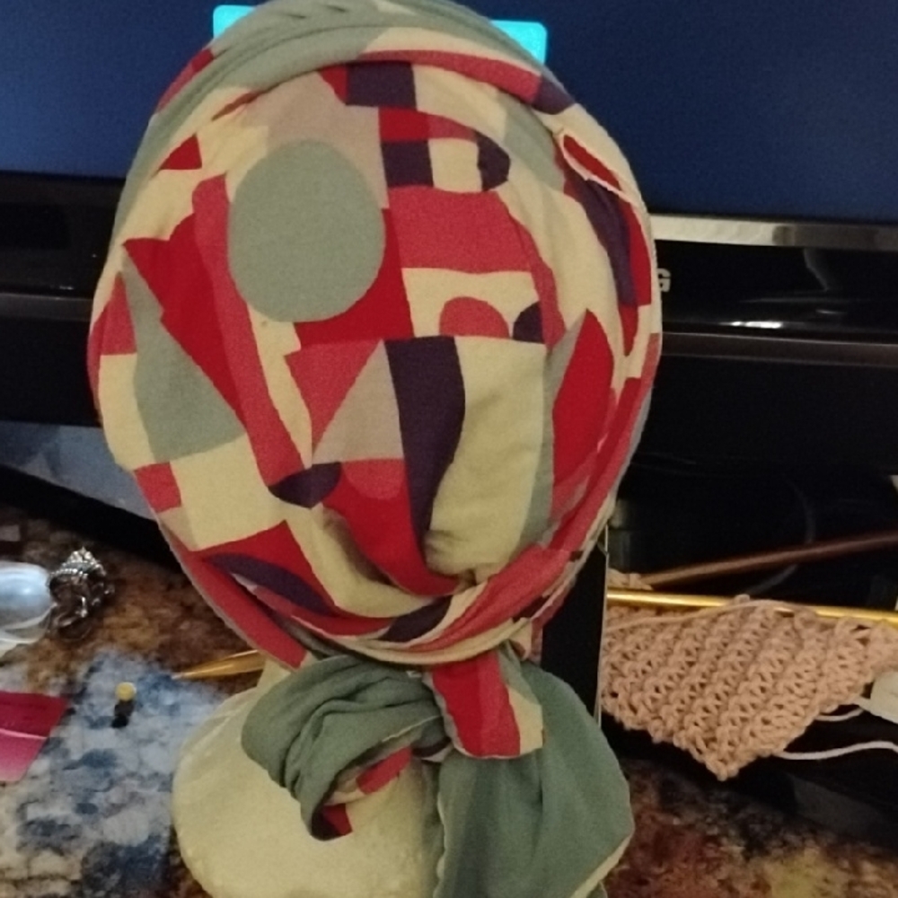 Colorful Patterned Headscarf - Picture 3 of 9